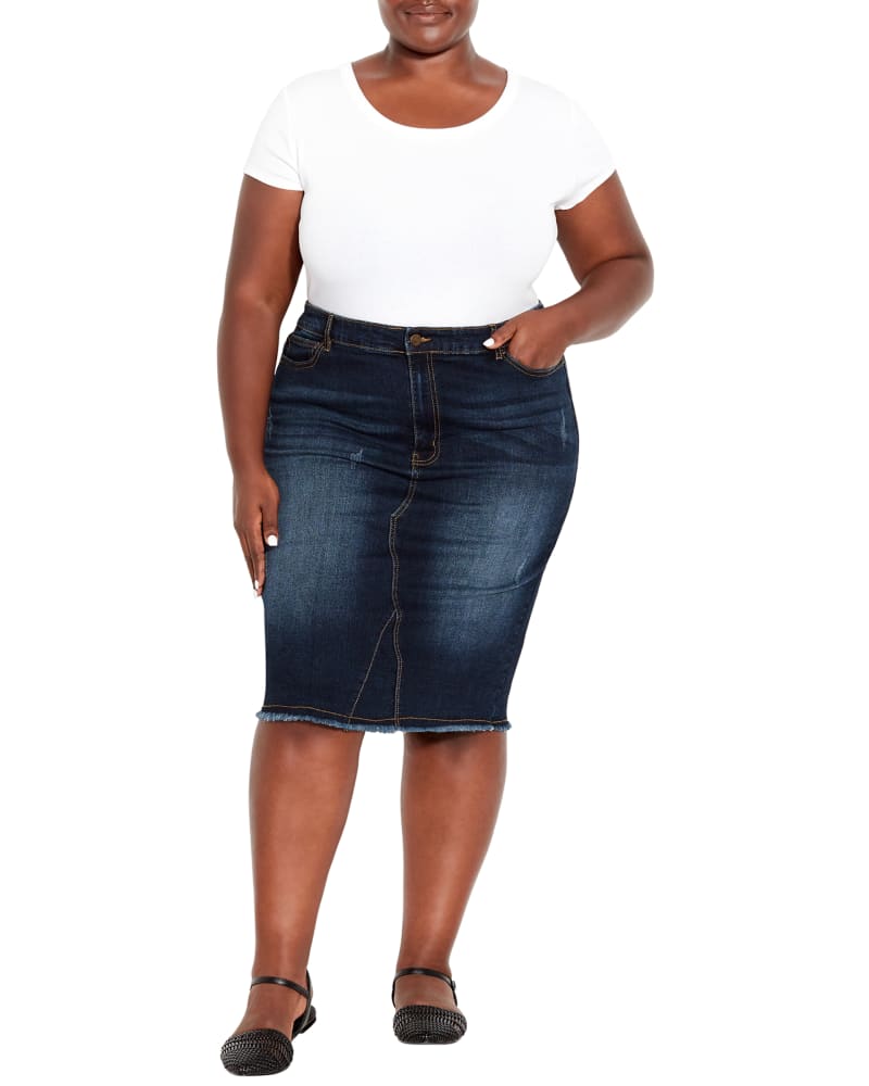 Front of a model wearing a size 14 Ruby Stretch Denim Skirt in Dark Wash by avenue. | dia_product_style_image_id:209902
